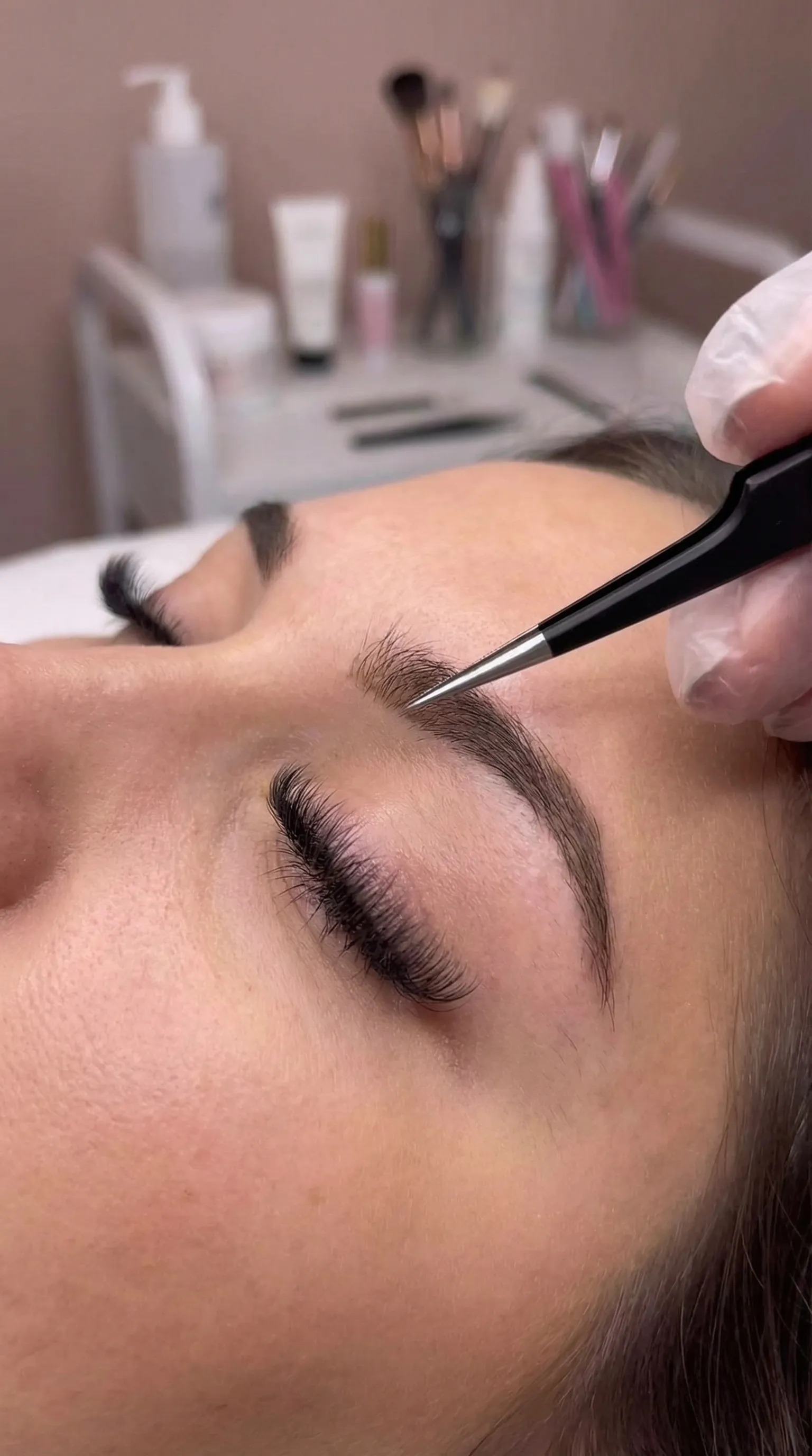 הדבקת ריסים מקצועית — ג'ולייט ביוטי בוטיק אשדוד